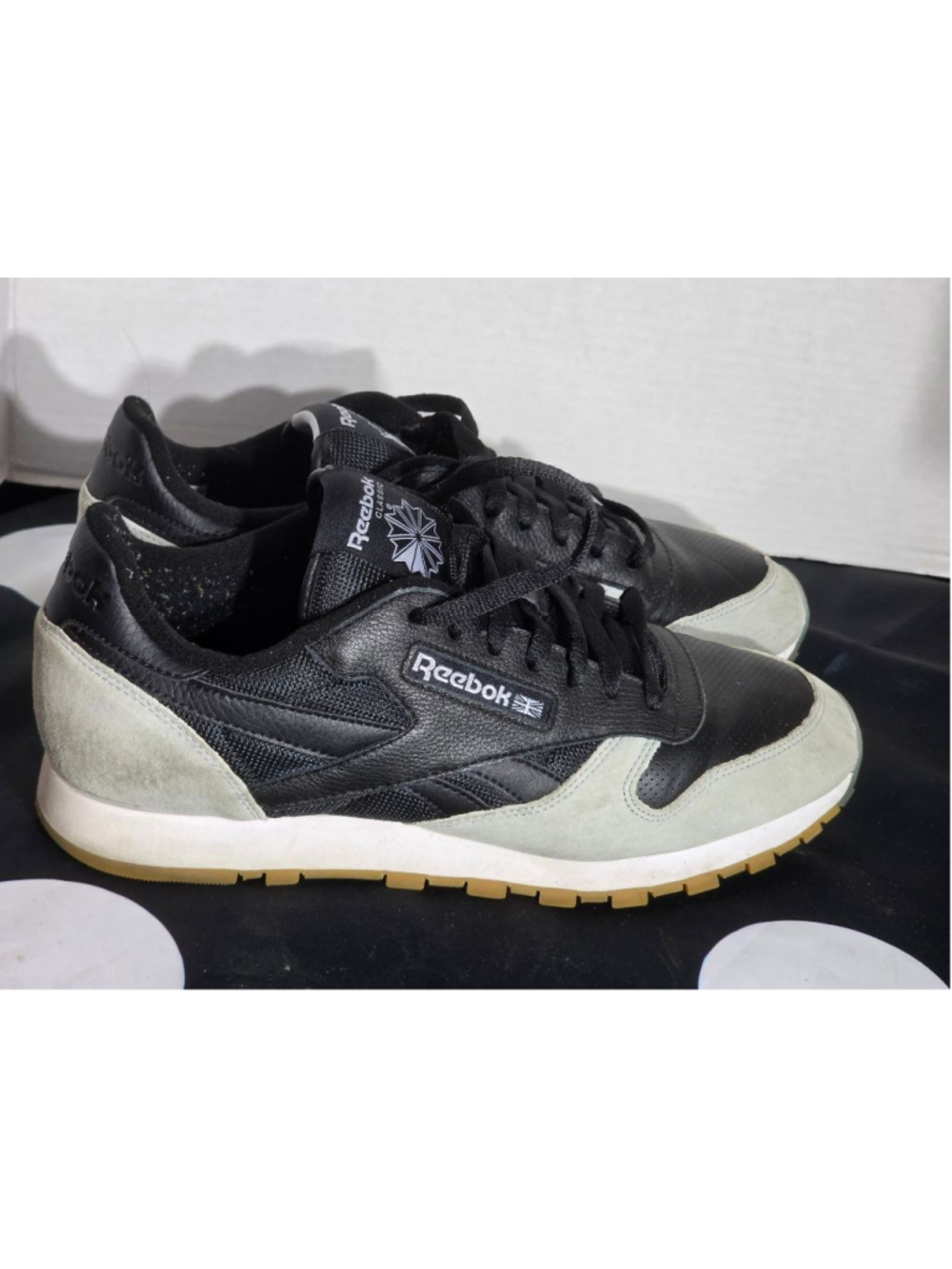 Reebok Classic Leather Low Black and Grey Suede Sz 12